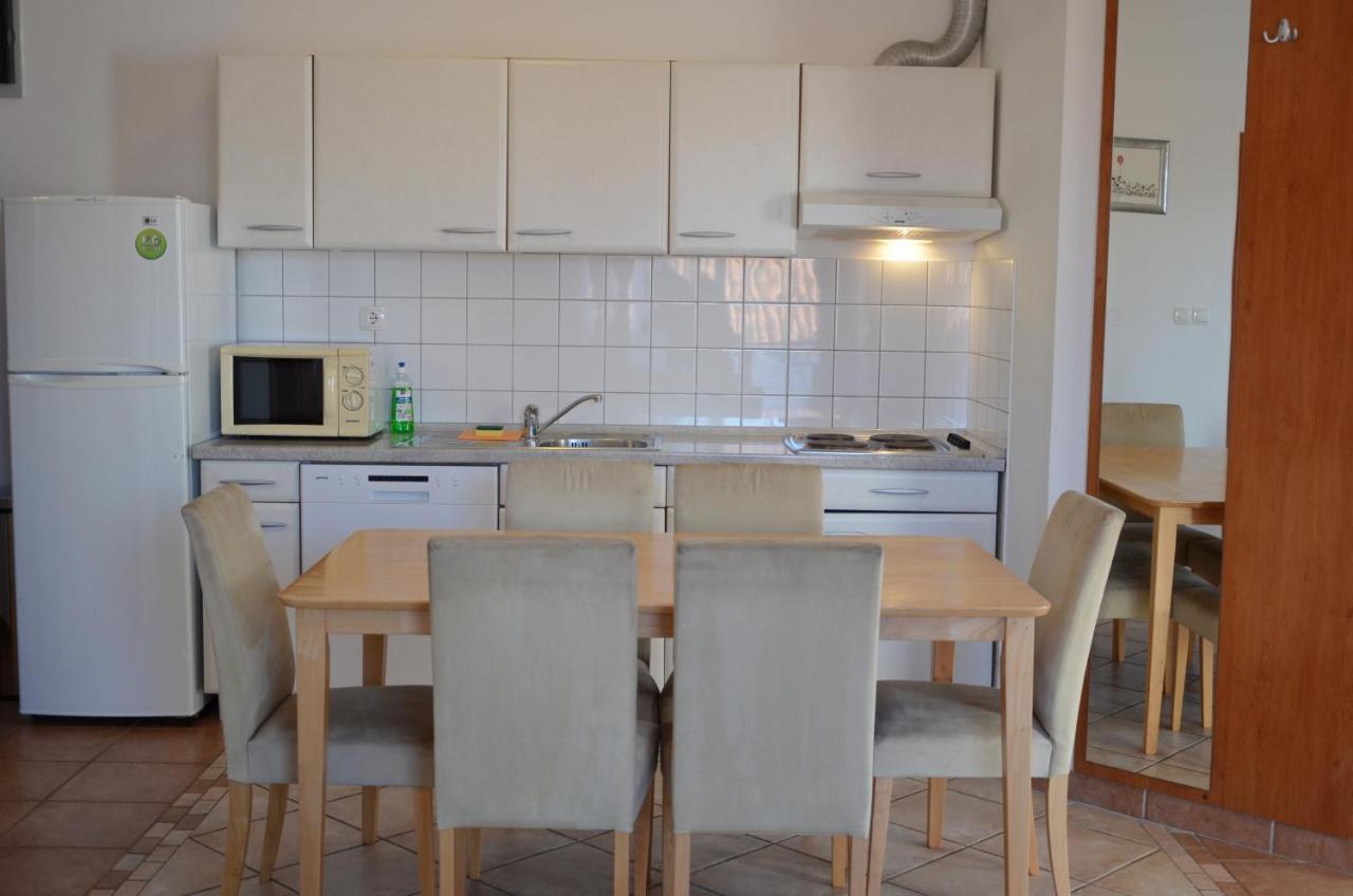 Apartment Pirovcanka